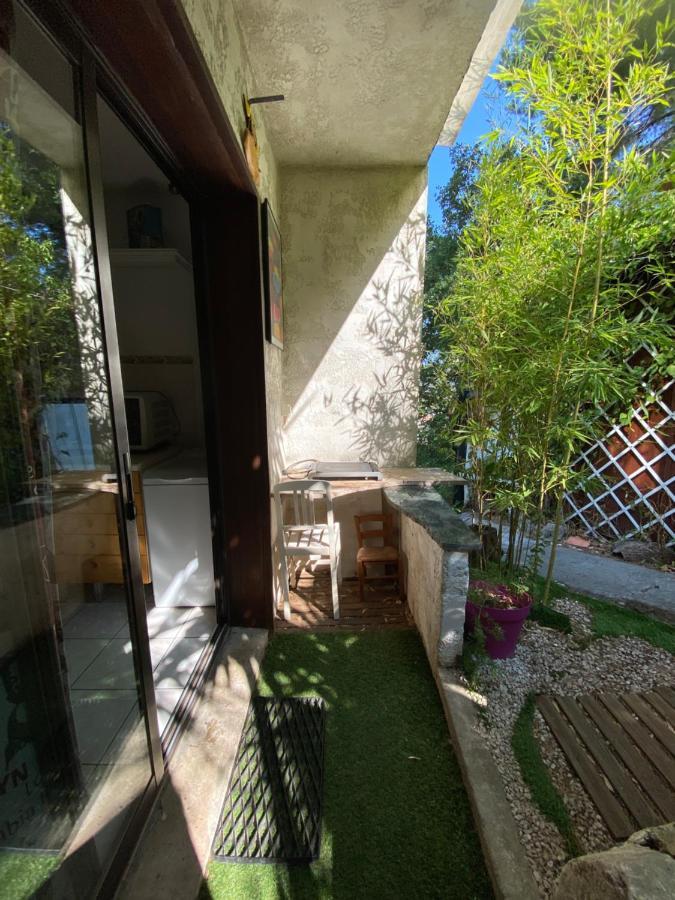 Apartamento Studio Grotte des fées Hyères Exterior foto