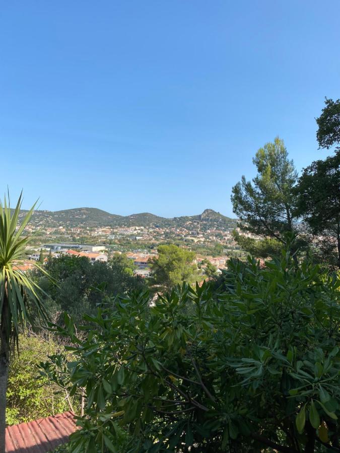 Apartamento Studio Grotte des fées Hyères Exterior foto